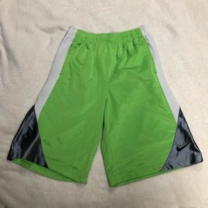 Men’s Nike Shorts Green
